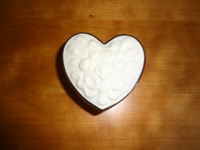 VTG Lenox Heart Shaped Ivory Jewelry Box w/Lid Wedding Promise Collection 