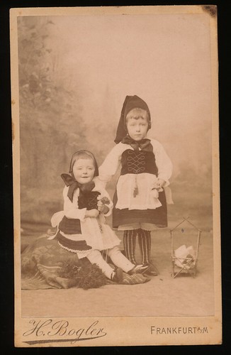 CDV - Kinder im Kostüm - Frankfurt Main 1890er
