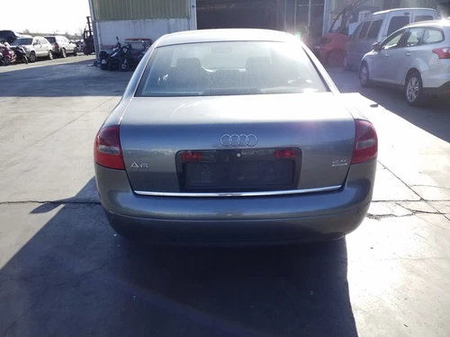 4B0831051D Porta anteriore sinistra per AUDI A6 BERLINA (4B2) 2.4 Quattro 1999 492866 - Foto 3 di 9