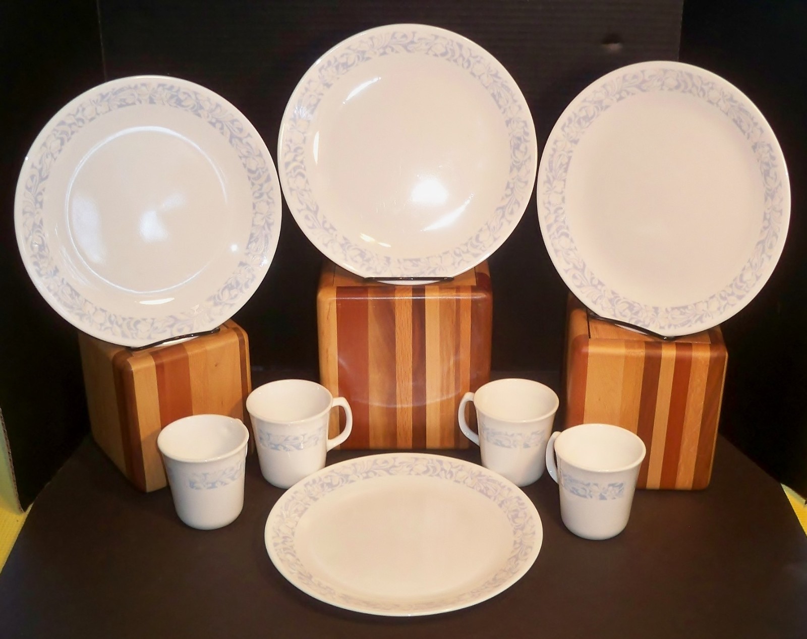 Corelle Sea and Sand 16pc Dinnerware Set Complete White Blue | eBay