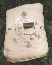 My Texas House Stefan Christmas Tree Skirt 52" Round White Gold Snowflakes New