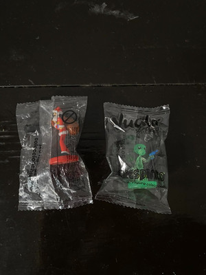 2 Figures Vuala Sorpresa Chavo del Ocho Chespirito Quico Alien Don Ramon Santa
