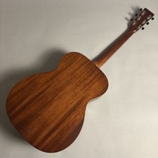 Martin 000-15M Akustikgitarre komplett Mahagoni Decke 90 % Bund