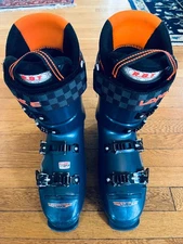 2022 Lange RX 130 MV Ski Boots Alpine & Grip Walk GW soles (29.5)