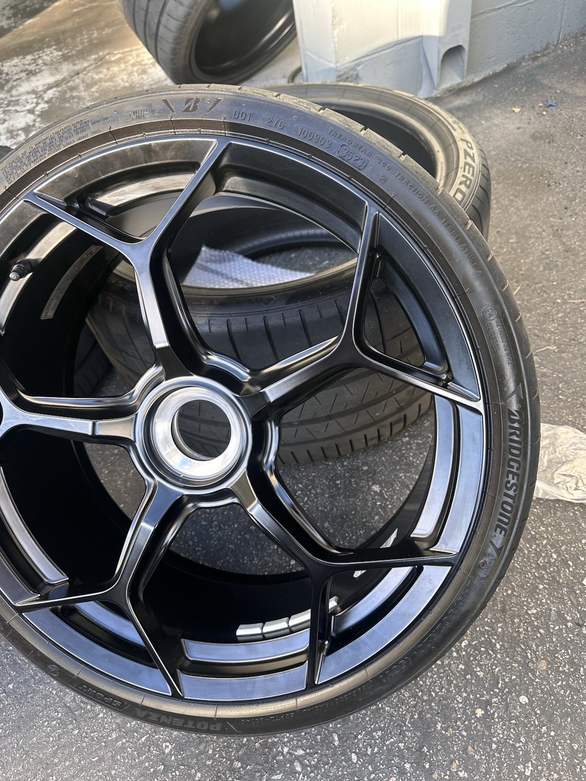 20" LAMBORGHINI HURACAN PERFORMANTE / EVO TECNICA STO RIMS (OEM) CENTER LOCK