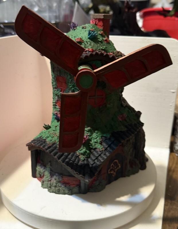Hobbit Home Village Windmill (the windmill part moves manually)