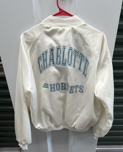 Vintage 90s Charlotte Hornets Satin Jacket Men’s XL Off White Chalk Line NBA