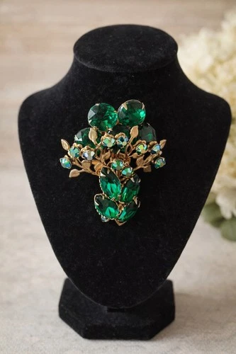 Vintage Green Rhinestone Floral Brooch Gold Tone Costume Jewelry