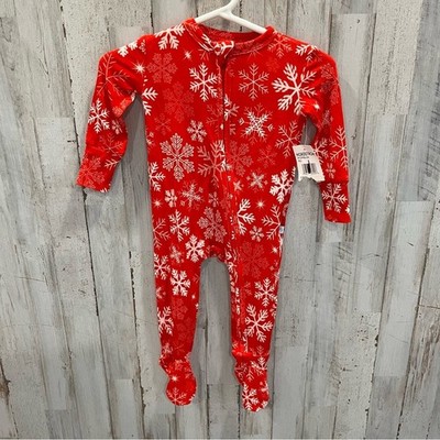 NWT Posh  Peanut Red Snowflake Christmas Zippy with Footie 3-6 Months Bamboo