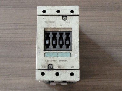 SIEMENS 3RT1044-1AK60 65 Amp, Size S3, 3 Pole, 110/120 VAC Coil Contactor