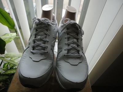 new balance 411 women's cush walking shoes