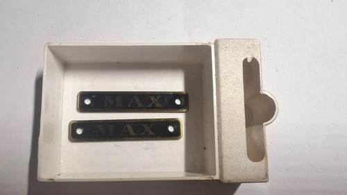 P 67 - 2 Plaques MAX MARKLIN 1 5440