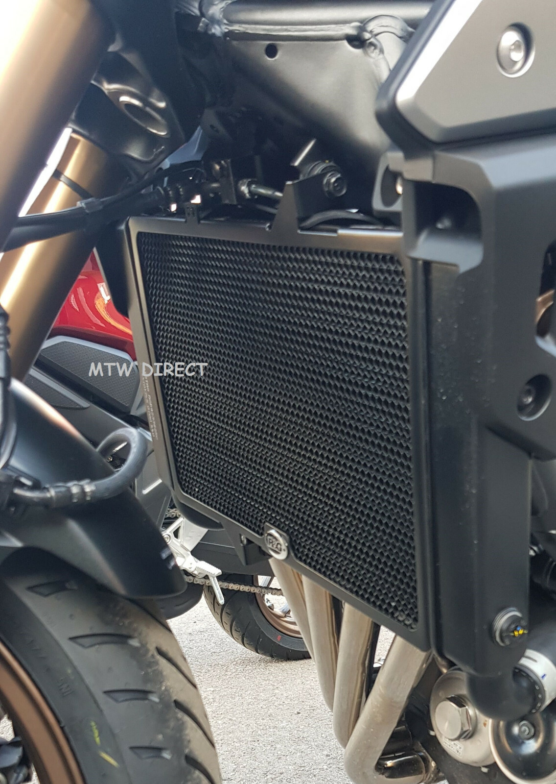 Honda CB650R Neo Sports Cafe 2019 R&G Racing black radiator guard cover shield