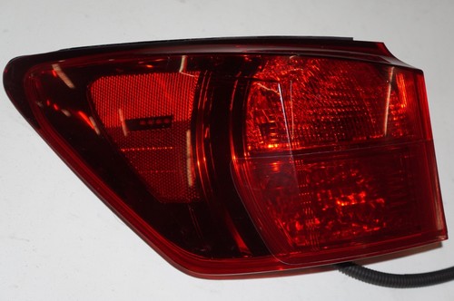 2006-2008 LEXUS IS250 IS350 DRIVER LEFT TAIL LIGHT LAMP LH OEM - Picture 2 of 9