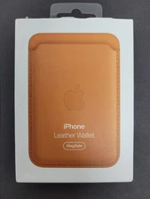 Apple iPhone Leather Wallet with MagSafe - MM0Q3ZM/A | Golden Brown