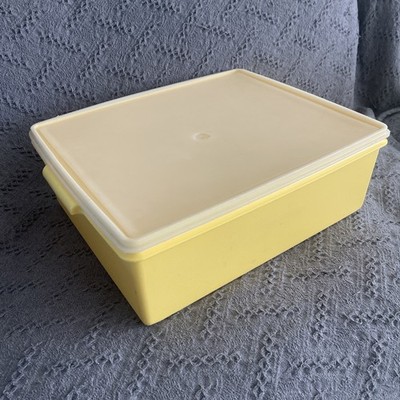 Vintage Tupperware Yellow 1650 1651-1 Super Large Jumbo Storage Container Lid