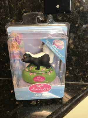 barbie swan lake skunk