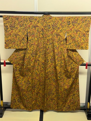 Japanese Vintage Kimono Pure Silk Brown Expensive Dyed fabric Height 61.81in - Picture 2 of 24