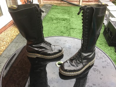 dr martens 1b60 43