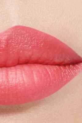 07:00) CHANEL ROUGE ALLURE VELVET Luminous Matte Lipstick Limited