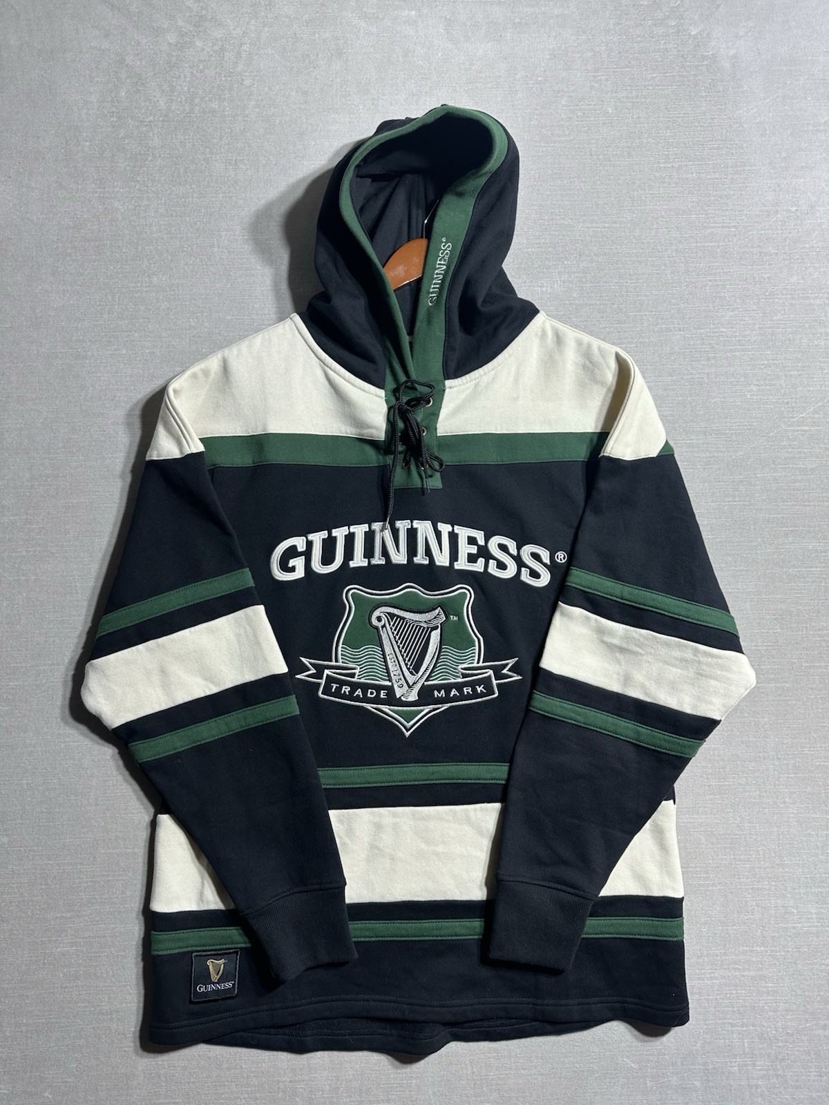 NWOT Guinness Hoodie Hockey Jersey Sweatshirt Mens Medium Graphic Drawstring