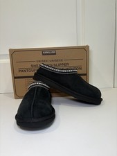 Women  s 7 Shearling Slippers Kirkland Unisex Men  s 6 New In Box Black Suede
