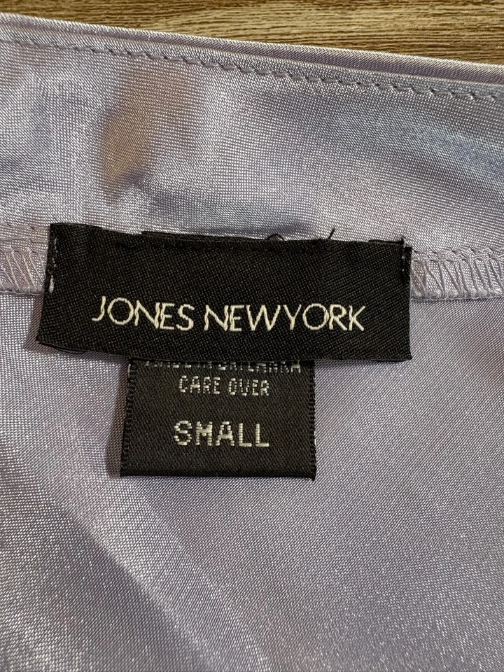 Jones New York Long Satin Nightgown Purple Black Floral Size Small NWT (A26) - Image 3 of 4