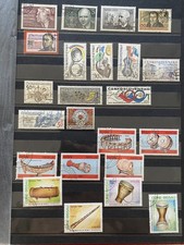 Lot 32 timbres Monde – Musique, instruments et personnalités