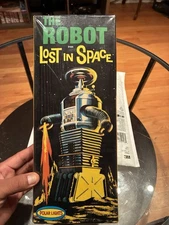 1997 The Robot From Lost In Space Model Kit Polar Lights. Open Box Sealed Bags