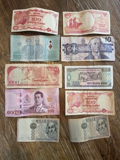 10 internationale Banknoten – Italien Kanada Thailand Vietnam u. a.