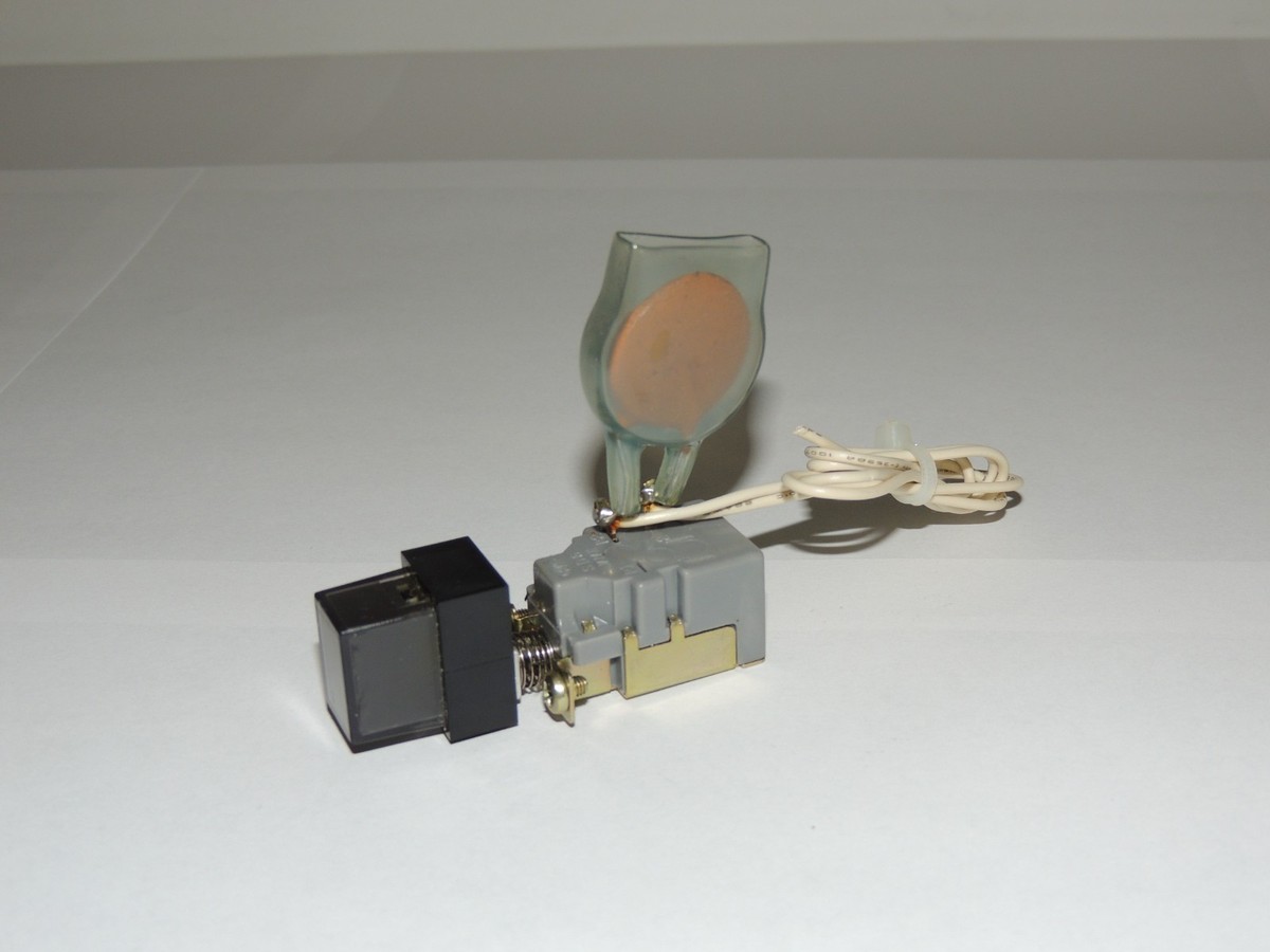 SANSUI SE-7 (Silver.) EQ-Push Power Switch & Knob & Wire 11318900