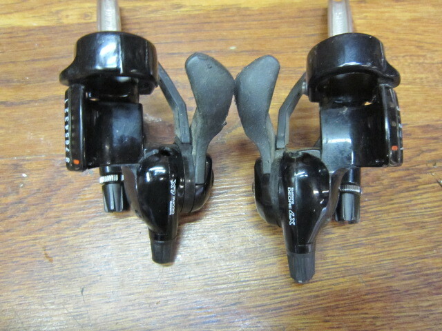 VINTAGE SHIMANO LX ST-M565 3 x 8 SPEED TRIPLE TRIGGER