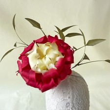 Triple Colour Mixed Goose Feather Poenia Flowers with Leaves for Hats Fascinator