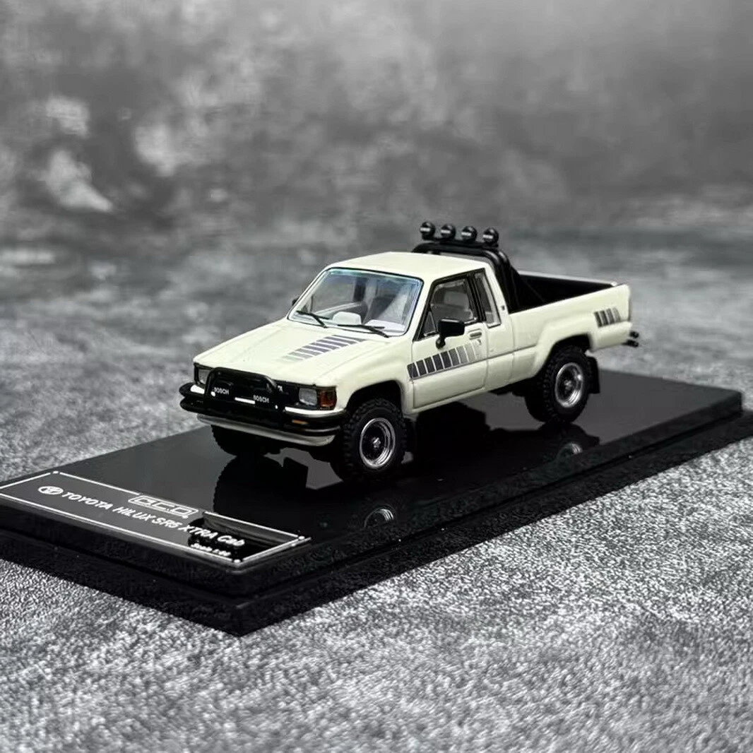 Amazon | ゲインコーププロダクツ 1/64 トヨタ ハイラックス SR5