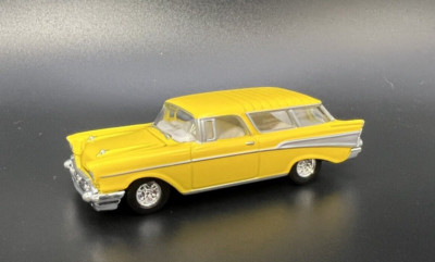 1999 Hot Wheels Limited Edition 1957 57 Chevy Nomad Wagon Yellow 1:64