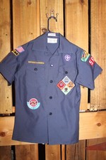 Boy Scouts of America BSA Youth Shirt Medium Blue Cub