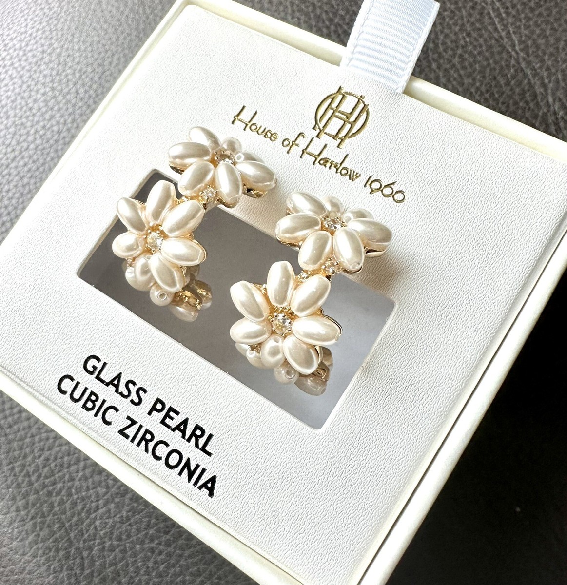 ✳︎10≡28   House of Harlow 1960  ピアス House Of Harlow 1960 Glass Pearl Flower Hoops Boxed | eBay