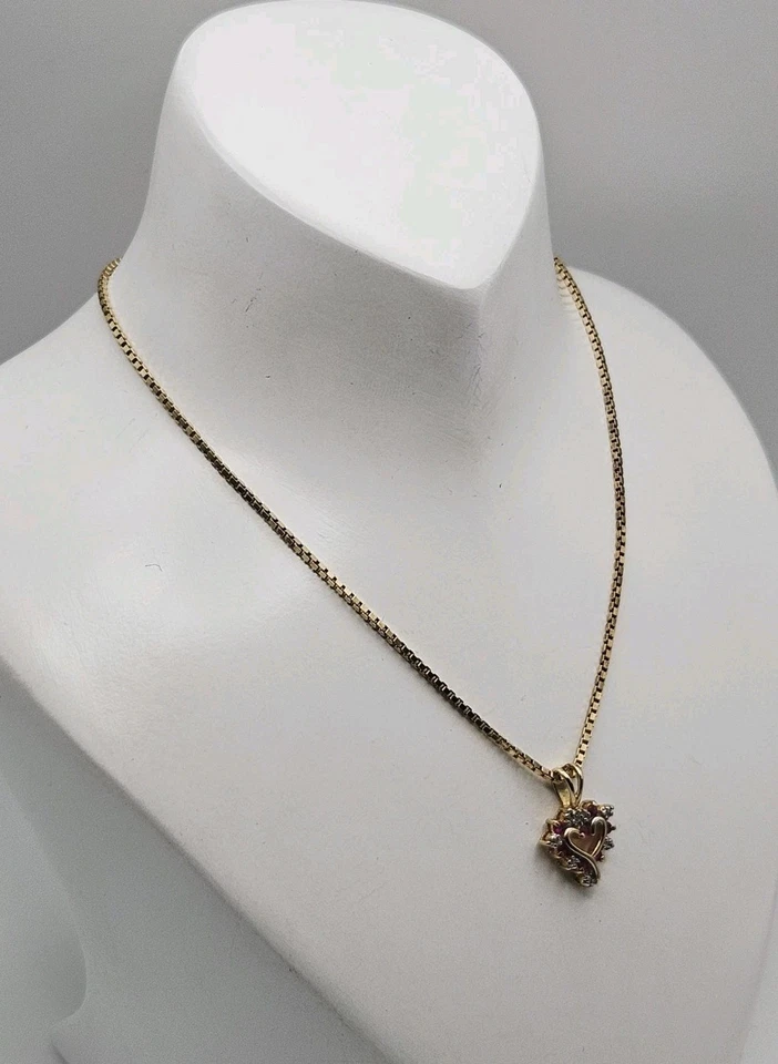 Collar Ross Simons Plata Esterlina Vermeil Rubí y Diamante Corazón Colgante 18" Foto 4 de 4