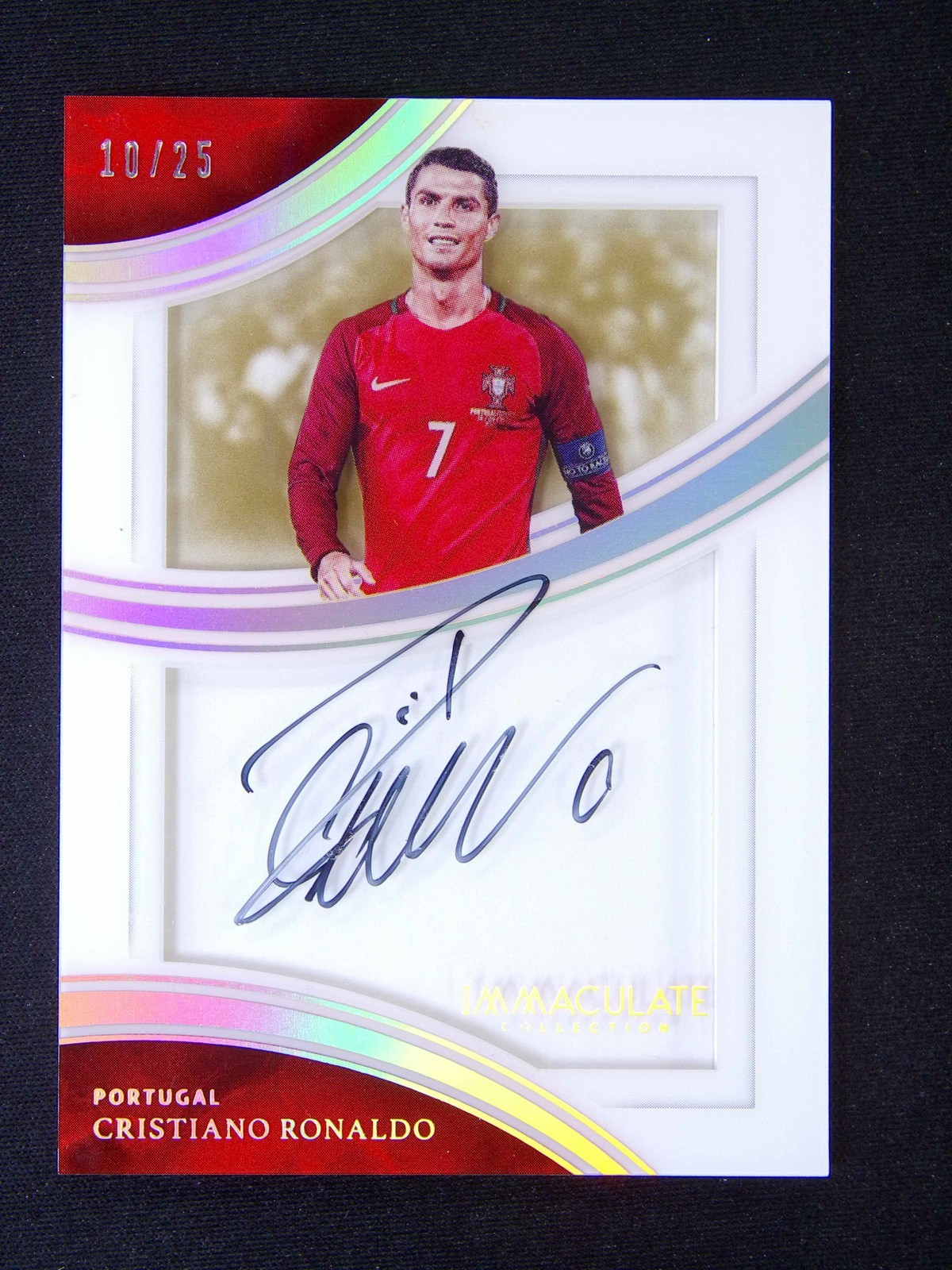 2017 Panini Immaculate Cristiano Ronaldo Shadowbox Auto /25 view 1