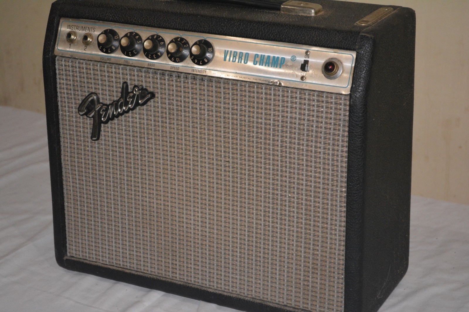 Fender Vibro Champ Amplfier 1974