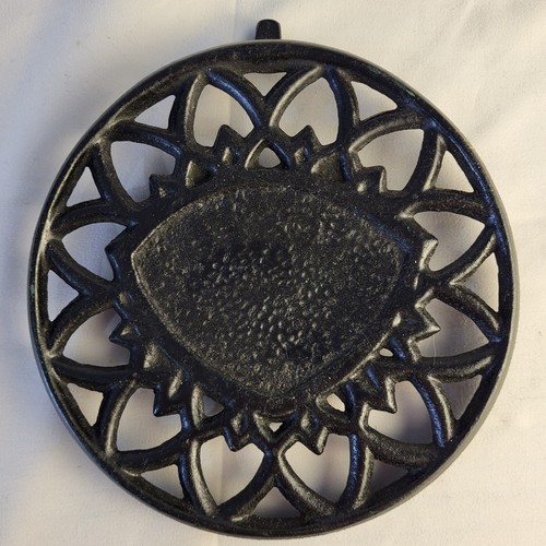 7" Cast Iron Round Geometric Stove Grate