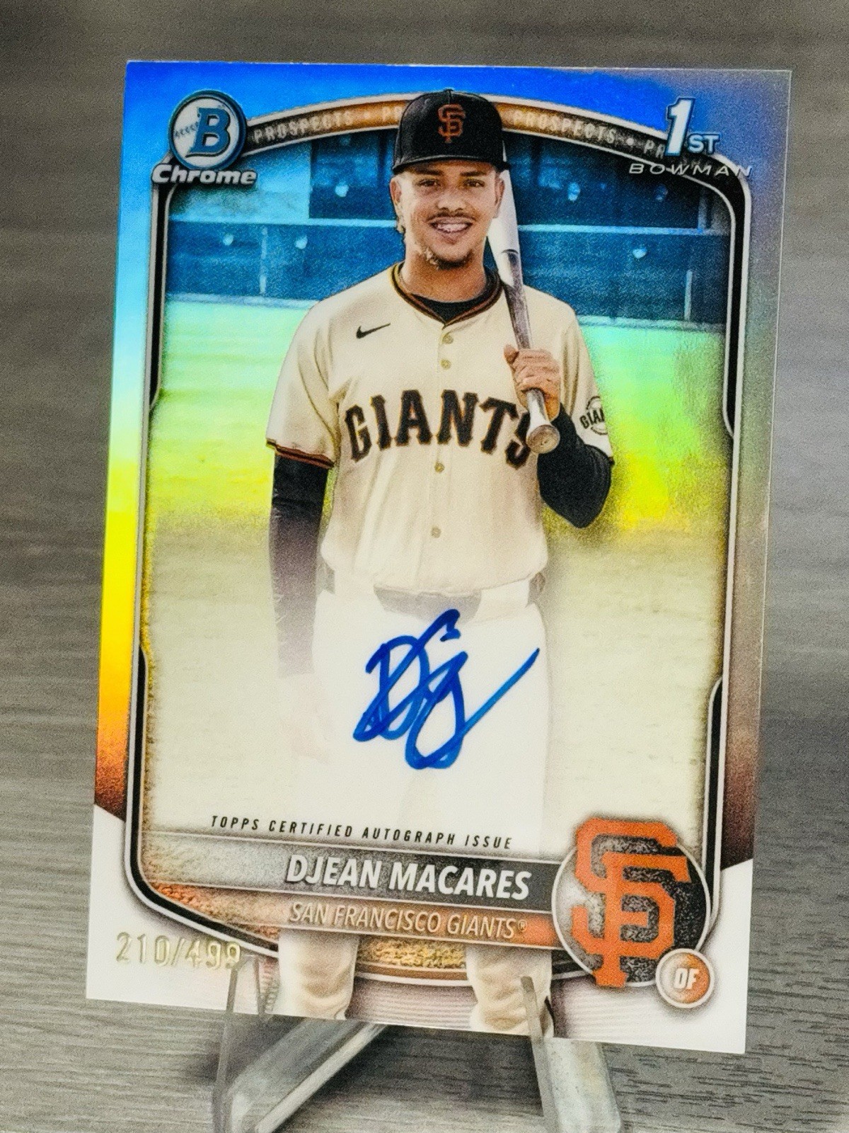 🔥⚾️DJEAN MACARES 2025 Bowman Chrome 1st Refractor On-Card Auto /499 #GIANTS⚾️🔥 view 4