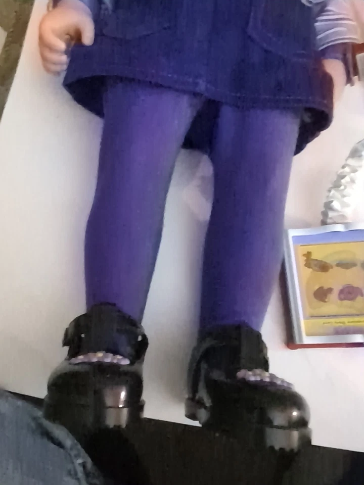 Amazing Ally 90s Interactive Doll 1999 With Cards And Card Insert Tea Pot & Box - Image 3 of 4