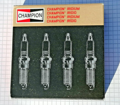 1 Satz = 4 Stück CHAMPION RER8ZWYPB4 (CCH9417) Iridium Zündkerzen spark plug NEU