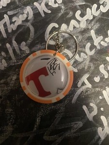 PEYTON MANNING - UNIVERSITY OF TENNESSEE  - POKER CHIP/KEYCHAIN  ***SIGNED***