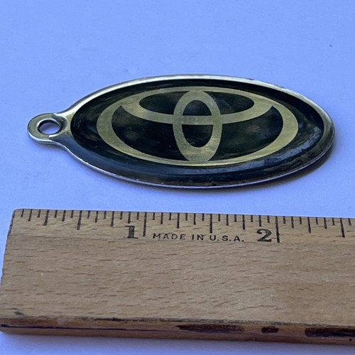 Vintage Toyota Keychain Advertising Car Dealership Logo Metal Resin Acrylic OK - Picture 8 of 9