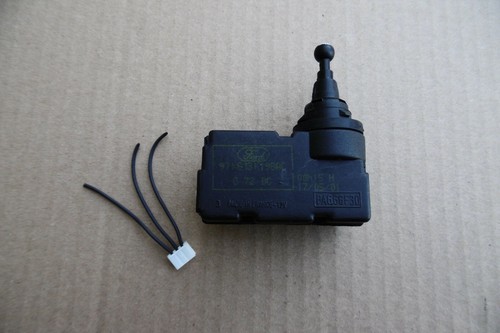 Stellmotor Ford Ka LWR Scheinwerfer Valeo 97KG13K198AC Leuchtweitenregulierung