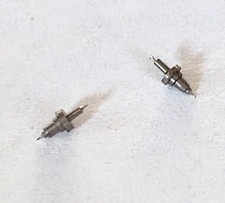 2 ELGIN 12 SIZE BALANCE STAFFS 1905 SR LH PIVOT: 10 NOS --BB-1638