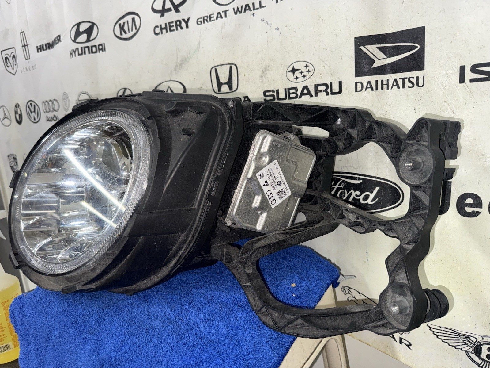 17-20 BENTLEY BENTAYGA  LED  HEADLIGHT ASSEMBLY OEM LEFT 36A.941.005.H