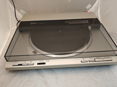 Technics SL-DL1 Direct Drive Automatic Turntable System (Silber)